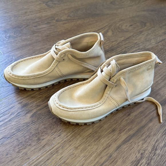 Tory Burch Sneakers - Look Like Clark’s - Soft Pink